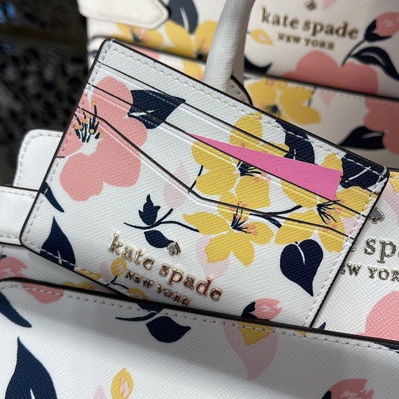 Kate Spade Staci Lily Blooms Small Card Hoder - Picture 7 of 16